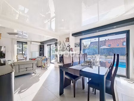 superbe maison chennevières sur marne avec piscine 5 chambres