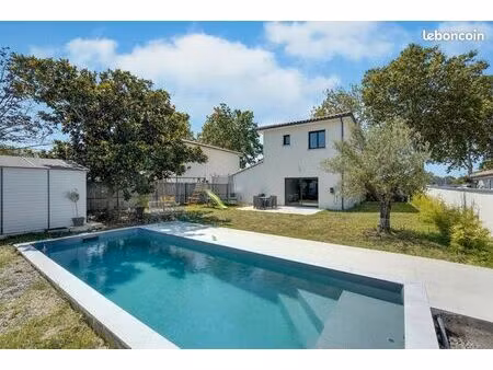 maison rt 2012 avec piscine