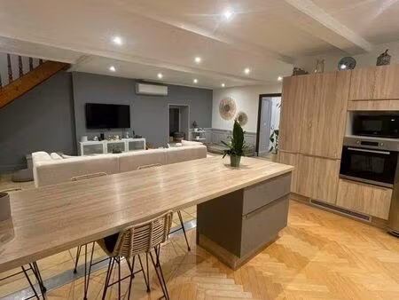 grande maison de bourg mirefleurs