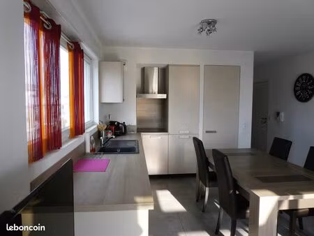 • perle rare : t2 dans [url masquée pour votre sécurité] standing la valette