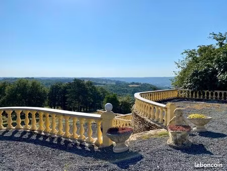 maison 8 pièces 297 m²