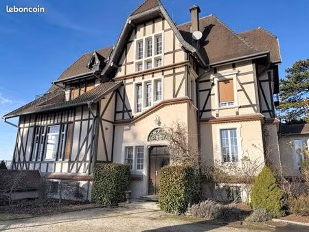 appartement meublé dans château