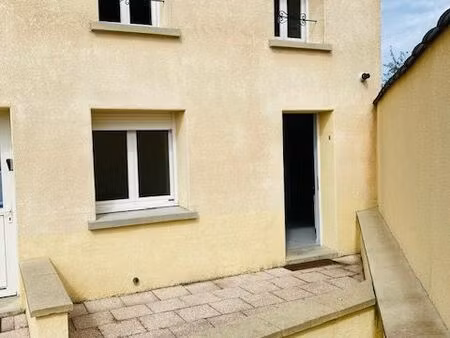 rimongne pt maison t3 calme et résidentiel parking et tarasse privé 1 mn a 304 et 5 mn bel