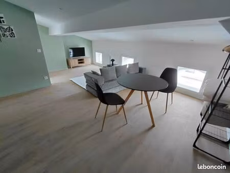 grand studio 20m² neuf centre ville de mâcon  place aux herbes