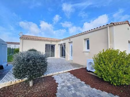 vente maison à saint-georges-de-pointindoux (85150) : à vendre / 96m² saint-georges-de-poi
