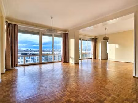 spacieux 3 chambres avec 3 terrasses + garage