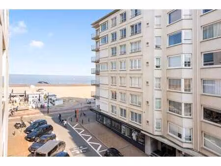 app. moderne d'une ch. à c. dans une rampe au zoute.