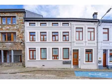 appartement lumineux avec 3 chambres et ascenseur