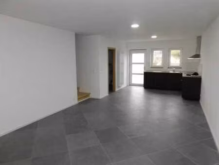 superbe maison 3 chambres avec parking et jardin