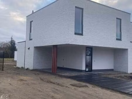 nieuwe woning met 3 slaapkamers in godsheide- hasselt