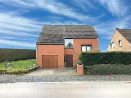 villa avec garage et jardin