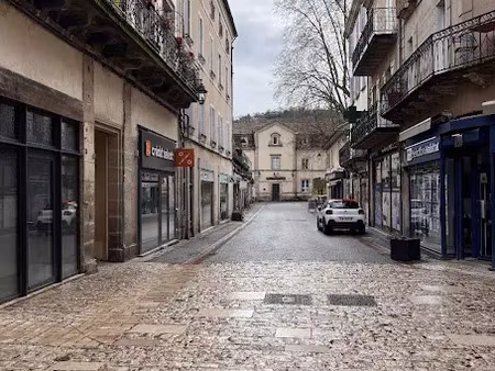 location locaux professionnels 50 m² à figeac (46100)  668 €