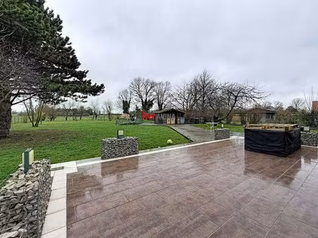 pavillon individuel semi-plain-pied - 176 m2 - terrain 2300 m2