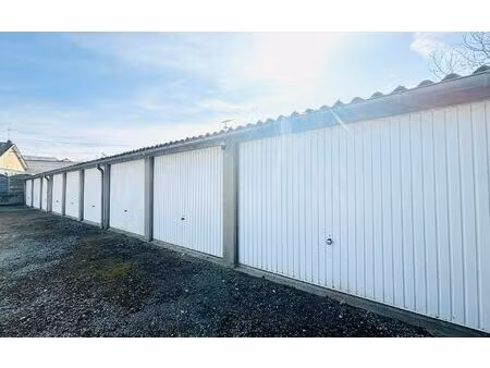 location stationnement  15 m² t- à le mans  70 €