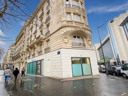 location locaux professionnels 143 m² à paris 17ème (75017)  4 167 €