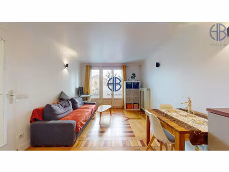 appartement de 3 pièces de 42 m² i avenue du 8 mai 1945 i le blanc -mesnil (93150)