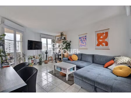 appartement t3 de 67 m² traversant en avant-dernier étage - bachut  lyon 8ème (69008)