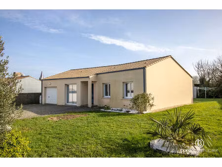 maison 5 pièces - 99 m² - châteauneuf