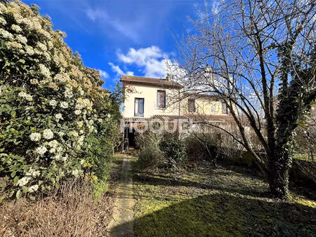 charmante maison à vendre à décines-charpieu - centre ville !