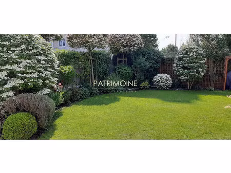 maison suresnes 7 pièce(s) 155 m2 avec joli jardin