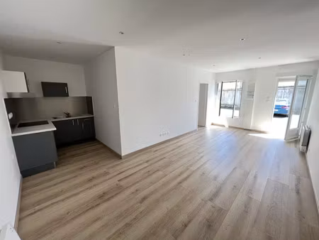 location appartement 2 pièces 50 m² à montluçon (03100)  nan €