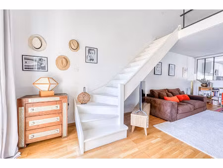 appartement avec terrasse proche du port