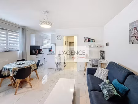 location meublée appartement 2 pièces 41 m² à thionville (57100)  950 €
