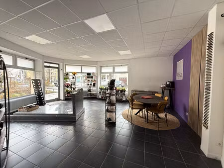 à louer - local professionnel 100 m² - quartier salins