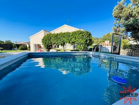 villa t5 de plain pied avec piscine sur une parcelle de 556 m²