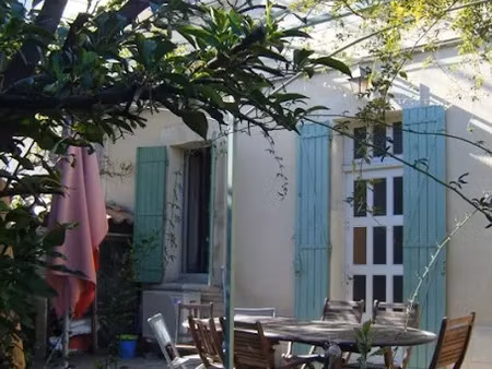 location meublée maison 7 pièces 190 m² à avignon (84000)  2 782 €