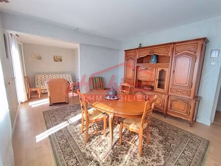 appartement 4 pieces avec cave- vue sur canal de la marne