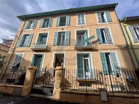 studio a louer bas borrigo - au calme