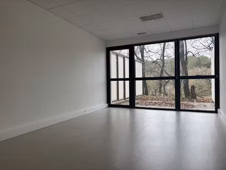 bureaux saint cannat 23 m2