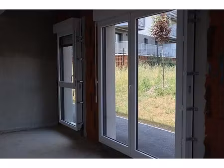 local professionnel neuf - 79-m2-parc du bois de leves