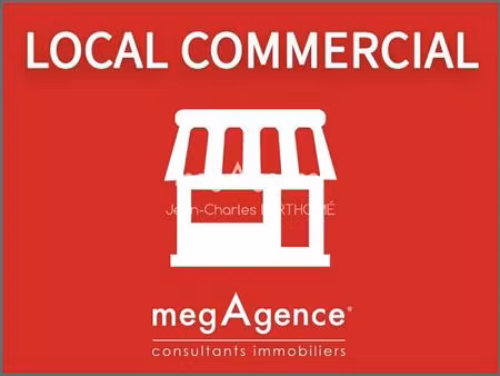 murs commerciaux d' une surface exploitable de 200m2  emplacement stratégique  très bonne 