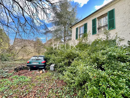 maison historique familiale à rénover avec dépendance et grand jardin et cave