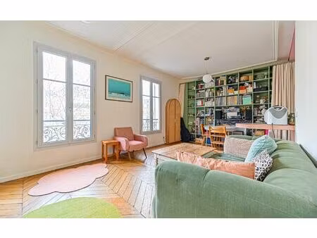 appartement paris 10 54.85 m² t-3 à vendre  560 000 €