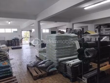 local commercial de 100 m² à le tampon