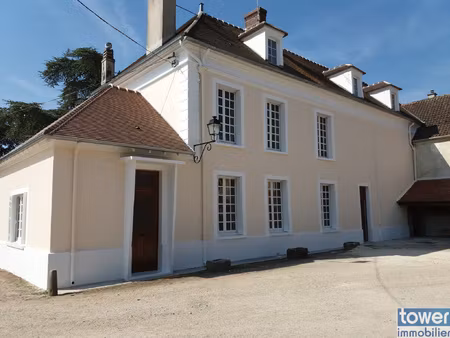 tres rare maison / villa de maitre avec corps de ferme sur vaste terrain de 4732 m2