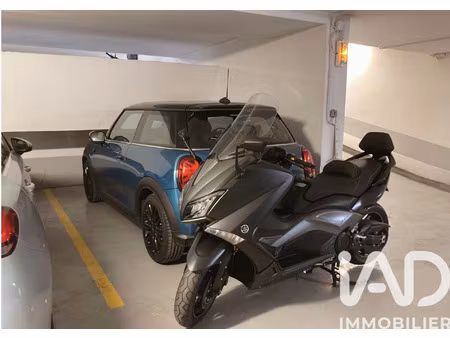 vente parking undefined m²