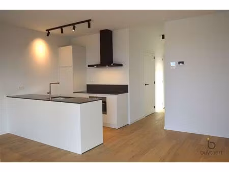 appartement te huur in zoersel met 2 slaapkamers