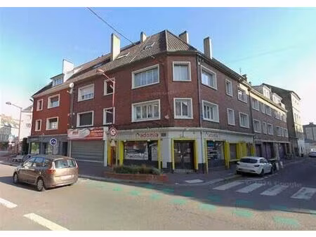 location commerce elbeuf 92 m²