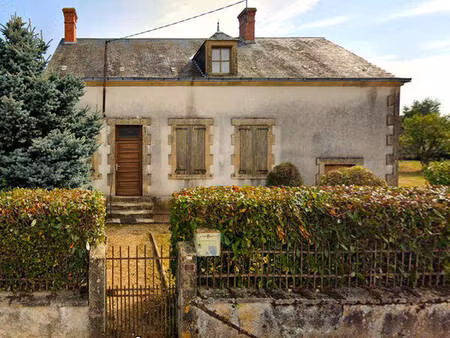 maison 3 chambres  agreable terrain clos et arbore de 1500 m