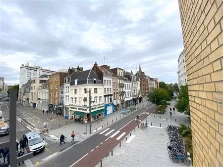 location bureau lille 94 m²