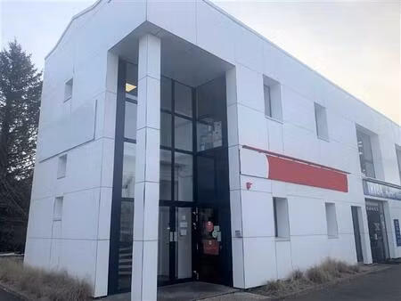 location bureau villeneuve d'ascq 222 m²