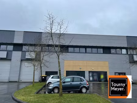 local d'activites a louer