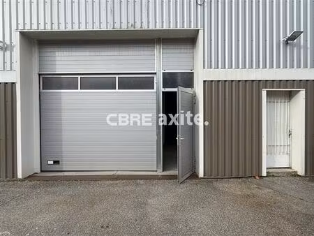 location local d'activités chambery 141 m²