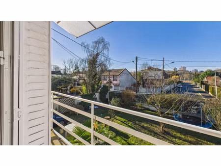 3 pièces plein sud avec balcon et jardin privatif