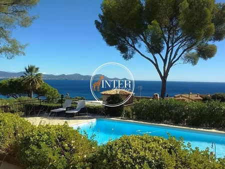 villa de standing à les issambres