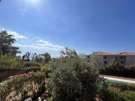 location appartement 1 pièce 21 m² à nice (06200)
